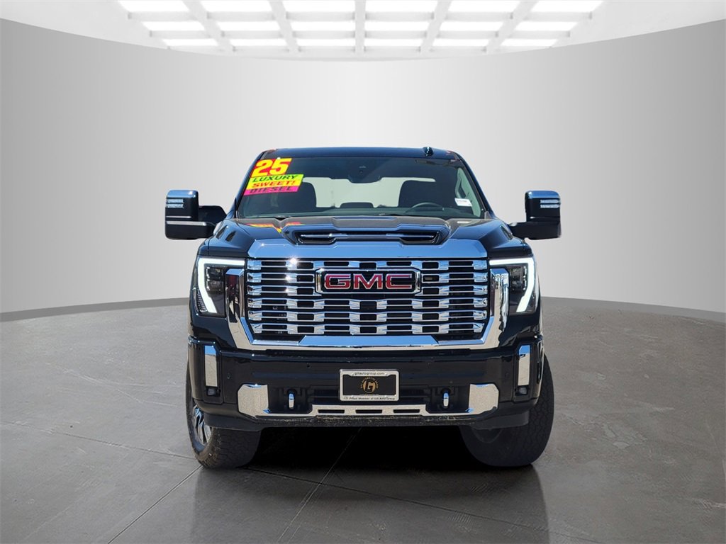 2025 Gmc Sierra 2500 HD Denali photo 2