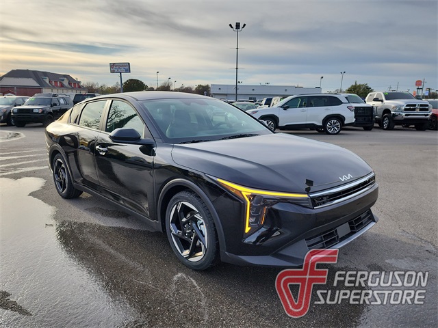 2025 Kia K4 EX's photo