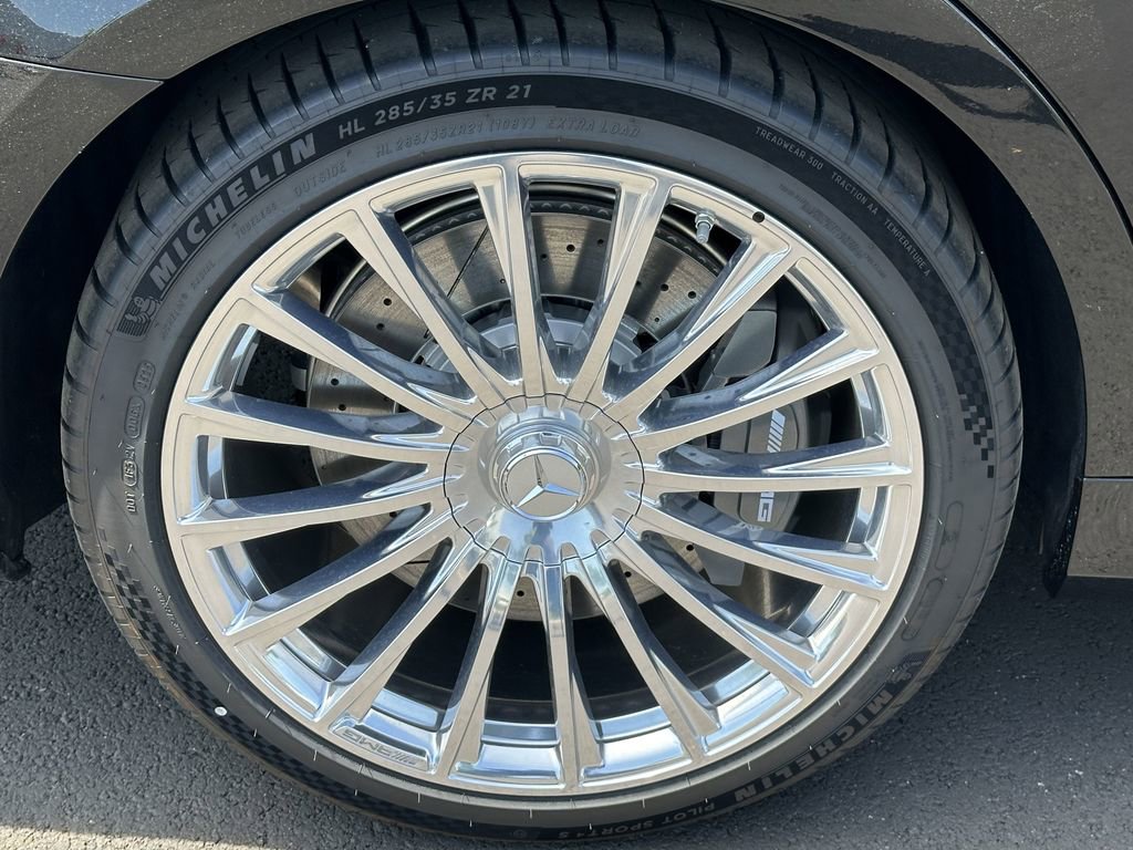 2025 Mercedes Benz S AMG 63 e 4MATIC photo 20