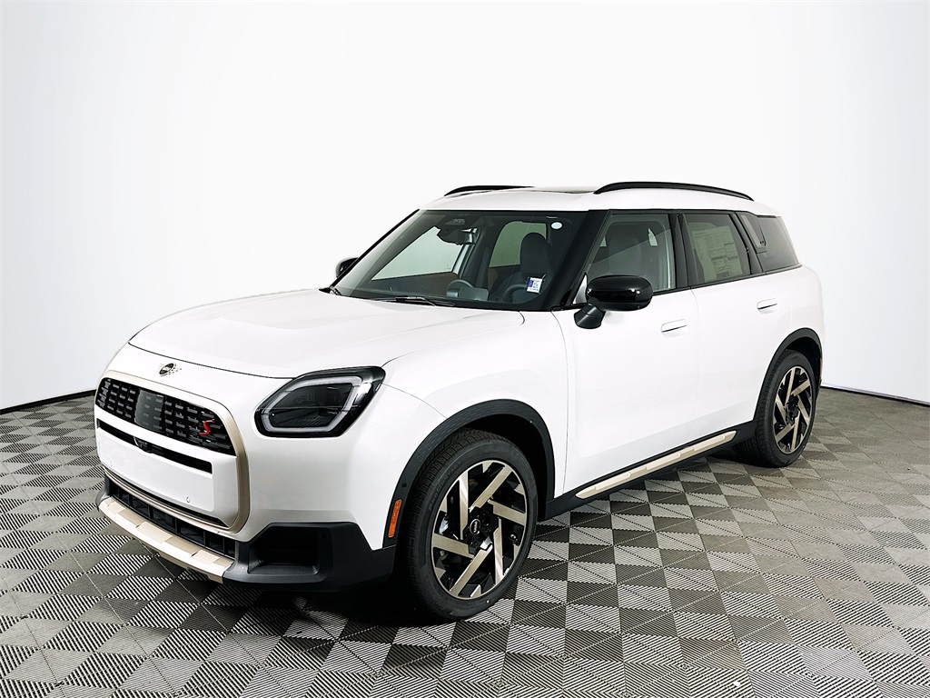 New 2025 White Metallic MINI Iconic image 1