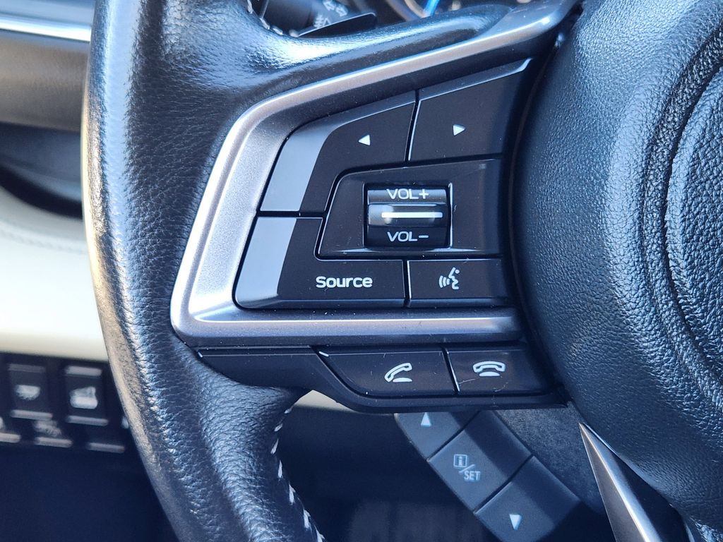2022 Subaru Ascent Limited photo 19