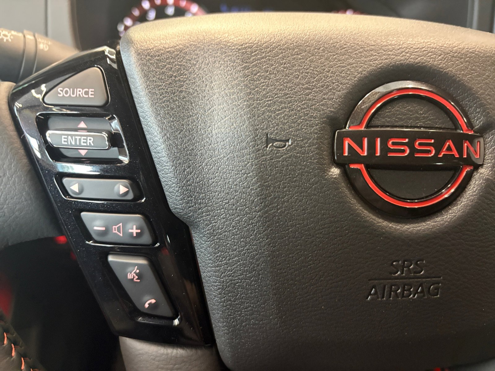 2025 Nissan Frontier PRO-X photo 15