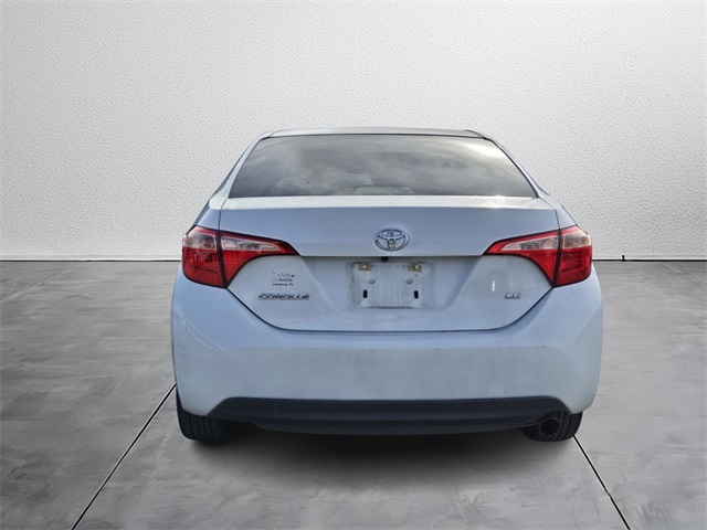 2018 Toyota Corolla LE photo 3