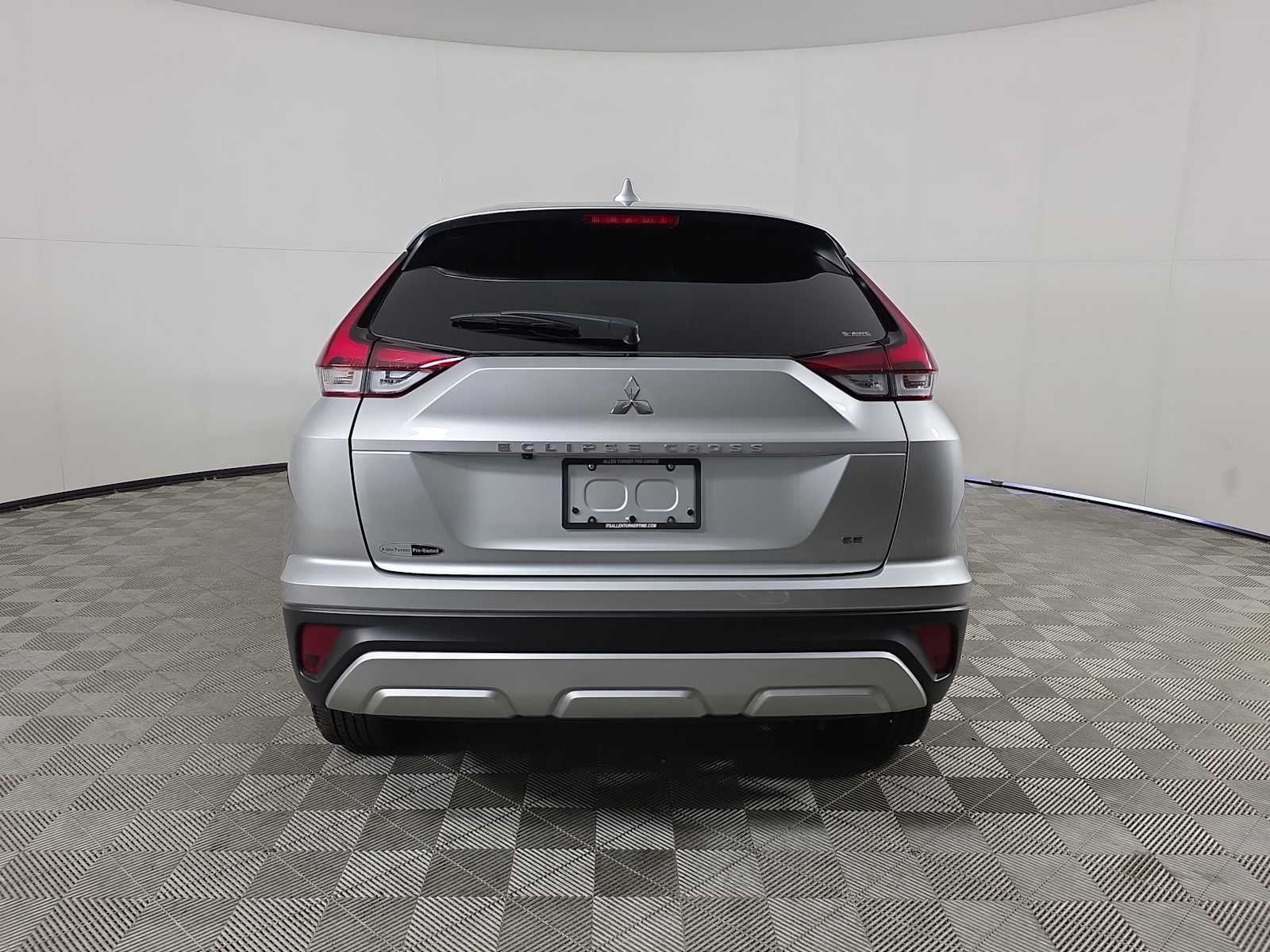 2025 Mitsubishi Eclipse Cross SE photo 6
