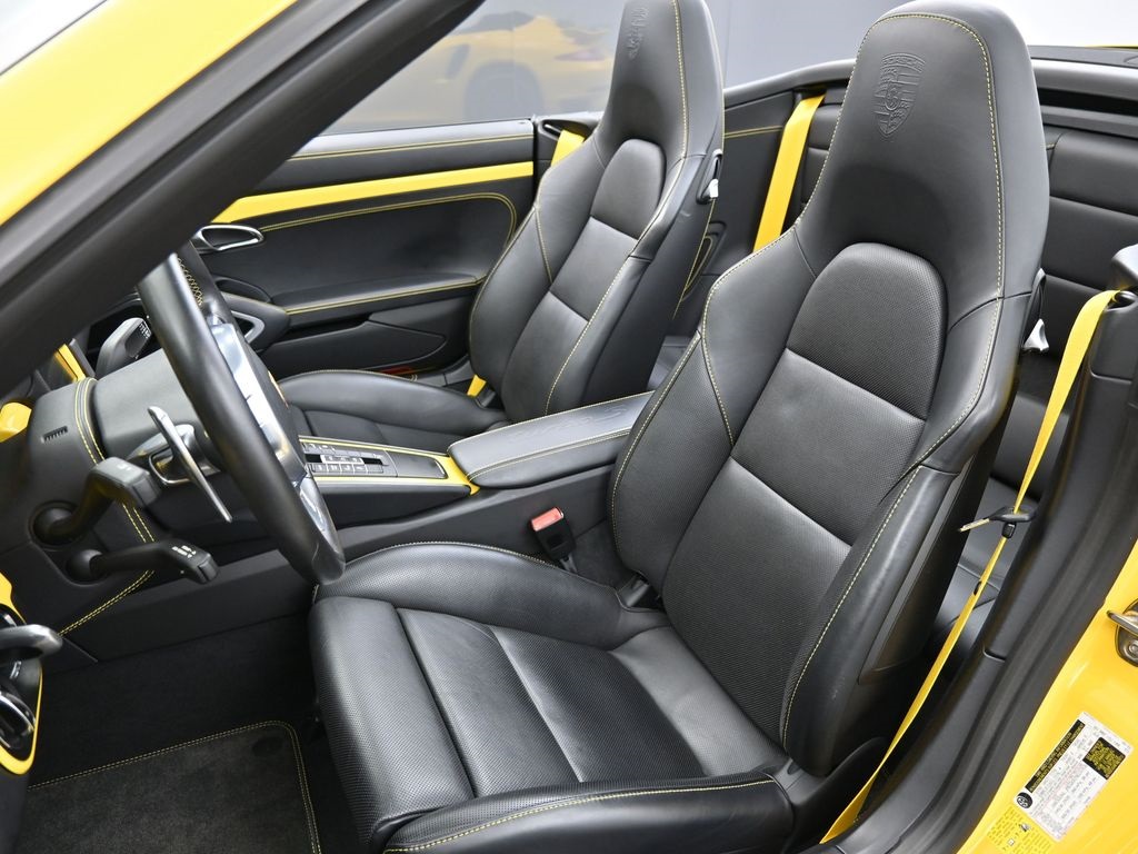 2016 Porsche 911 Turbo S photo 5