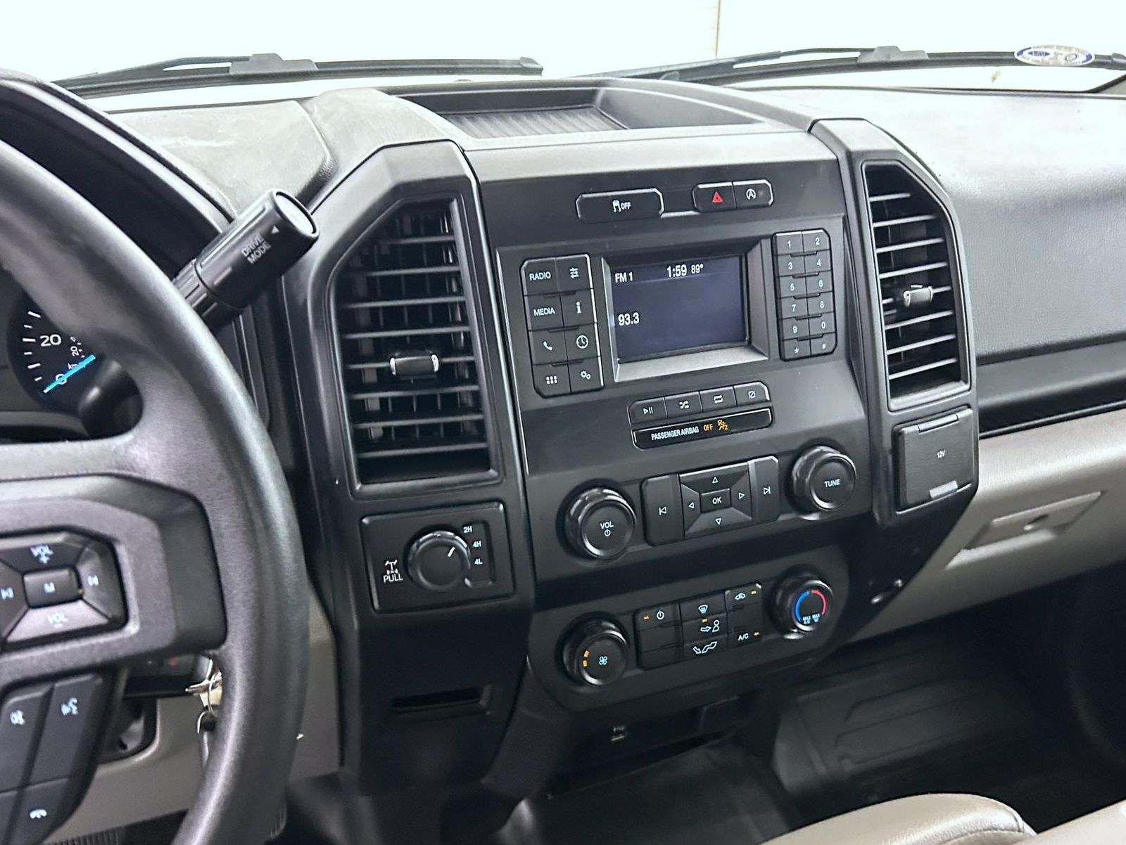 2020 Ford F-150 XL photo 11