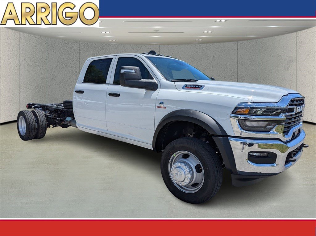 2025 RAM Ram 5500 Chassis Cab Tradesman's photo