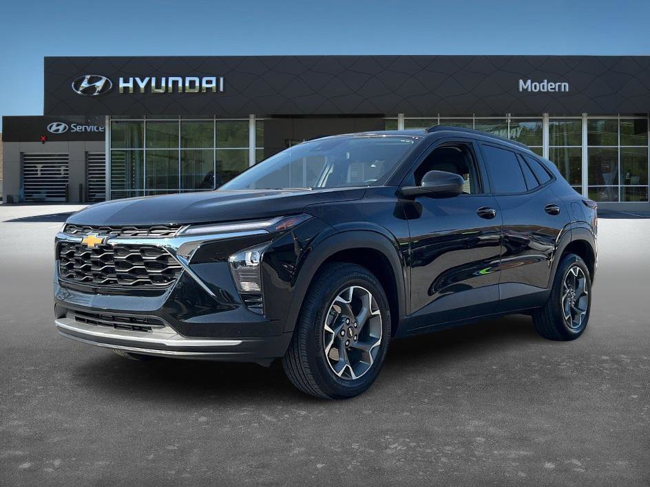 2024 Chevrolet Trax LT's photo