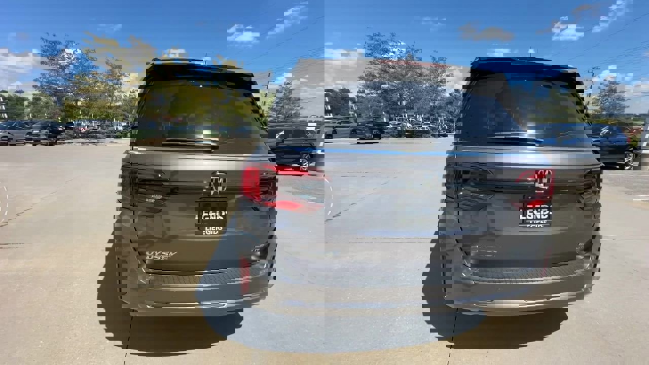 2026 Honda Odyssey Elite photo 7
