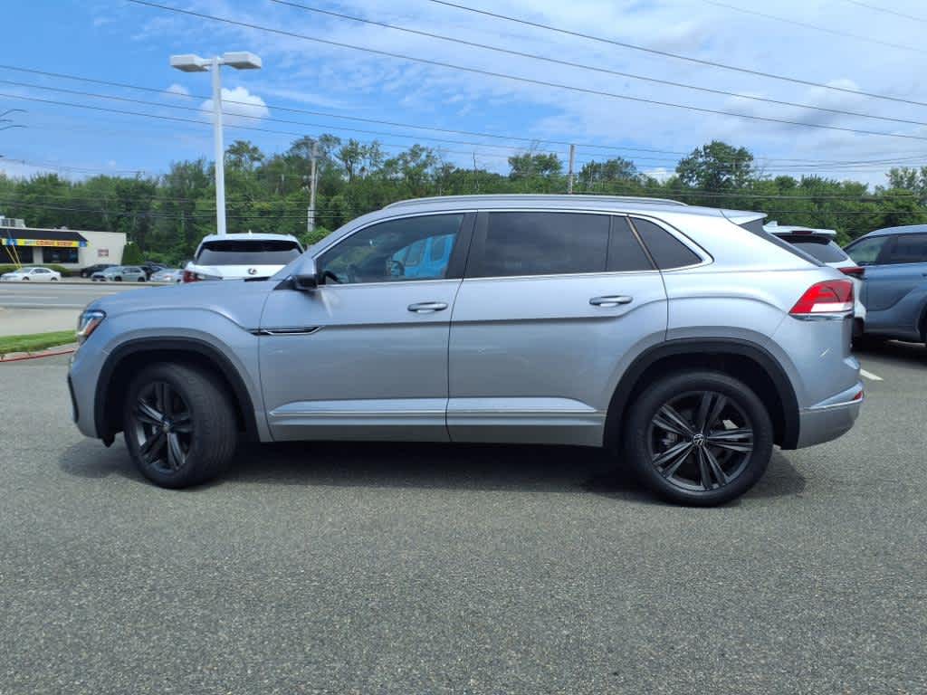 2022 Volkswagen Atlas Cross Sport SEL R-Line photo 8