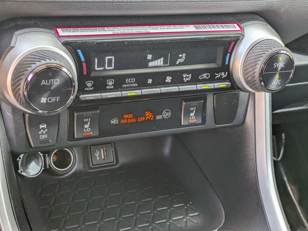 2024 Toyota RAV4 Hybrid photo 20