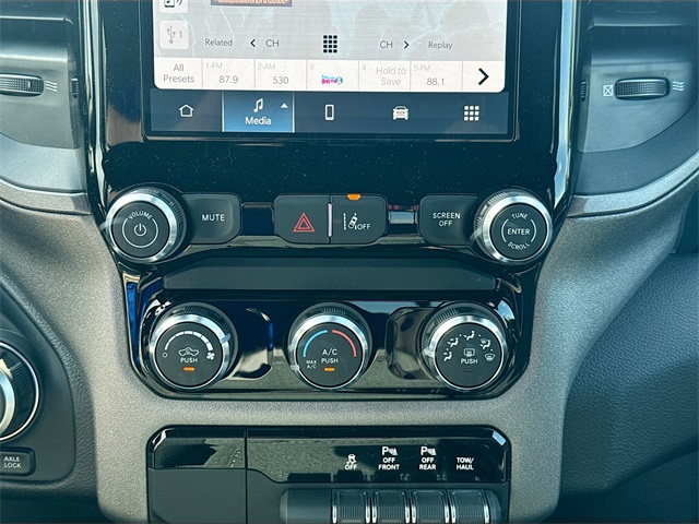 2025 Ram 1500 Warlock photo 13