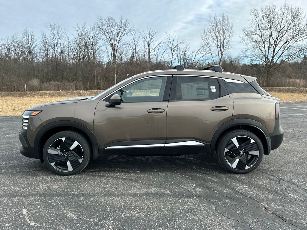 2025 Nissan Kicks SR photo 3