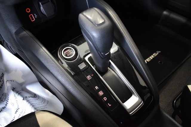 2022 Nissan Versa 1.6 SV photo 18