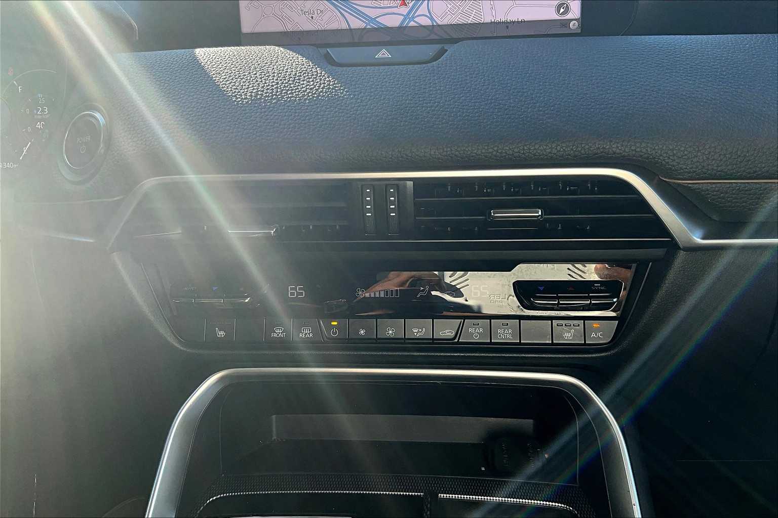 2024 Mazda CX-90 Premium photo 33