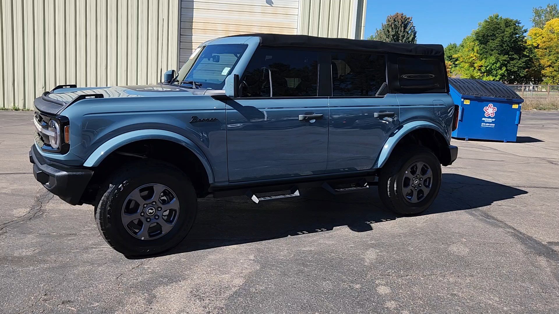 2022 Ford Bronco Outer Banks photo 3