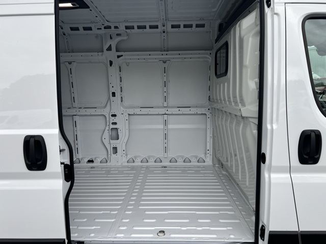 2026 Ram ProMaster 2500 photo 9