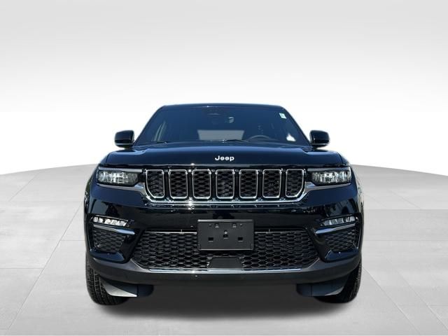 2025 Jeep Grand Cherokee Limited photo 12