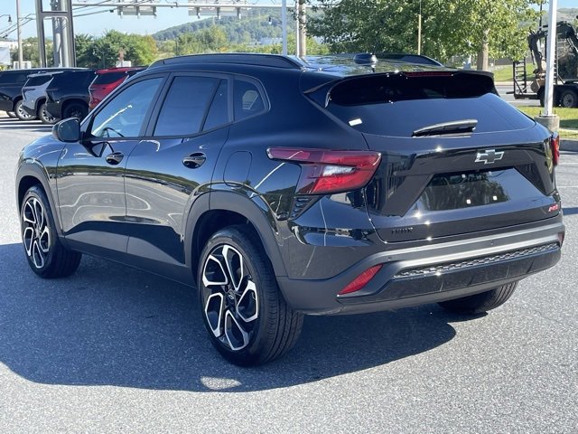 2025 Chevrolet Trax photo 4
