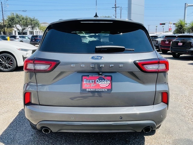 2023 Ford Escape ST-Line photo 5