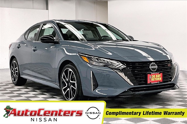 2025 Nissan Sentra SR's photo