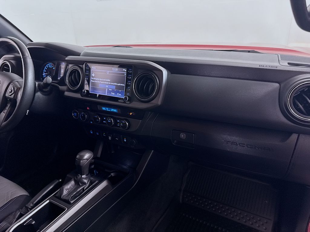2021 Toyota Tacoma TRD photo 24