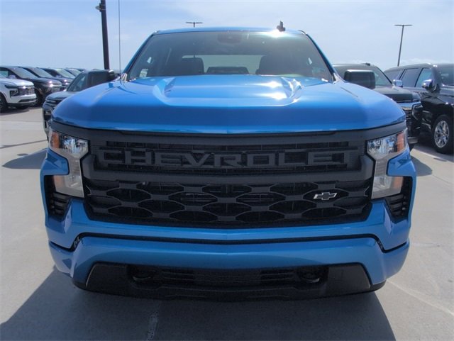 2026 Chevrolet Silverado 1500 Custom photo 3