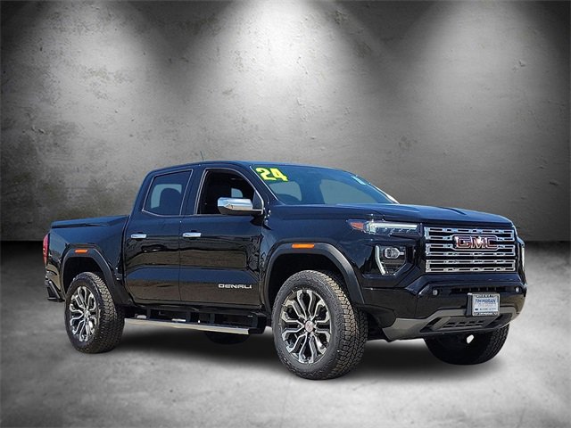2024 Gmc Canyon Denali photo 2