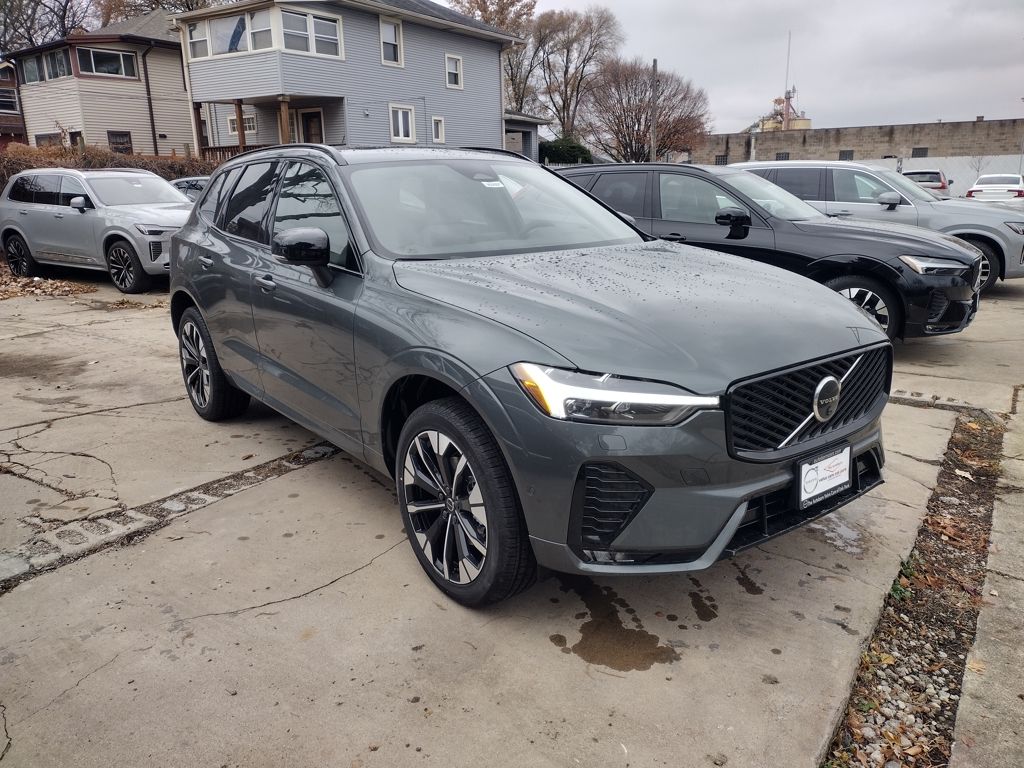2026 VOLVO XC60 - Image 3