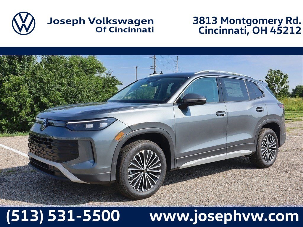 2025 Volkswagen Tiguan S's photo