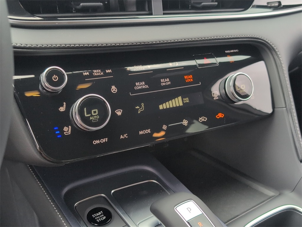 2026 Infiniti QX60 AWD photo 14