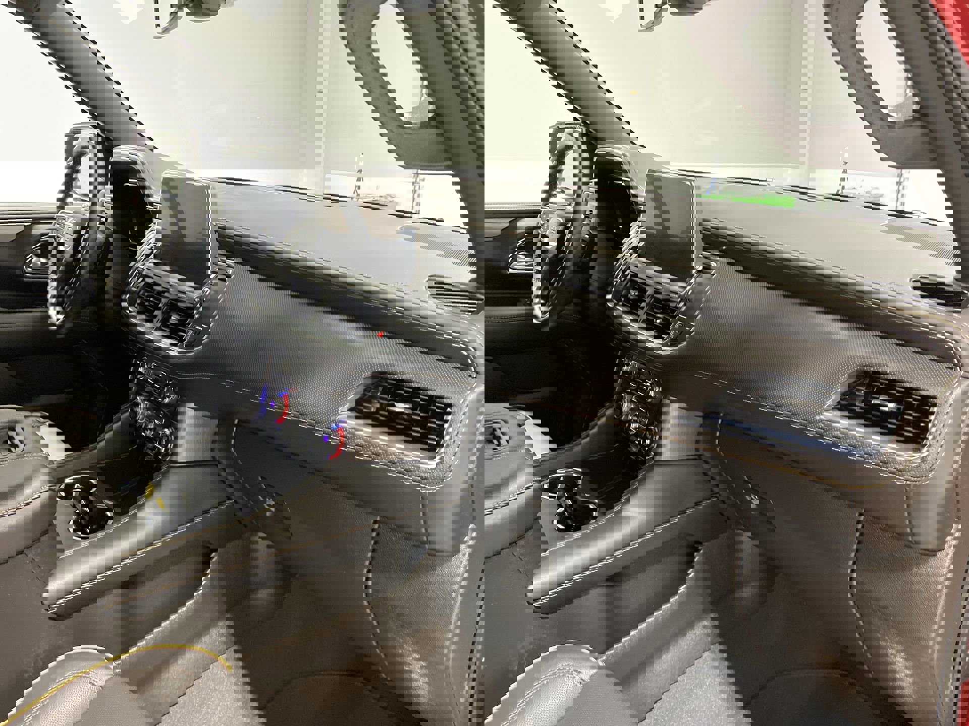 2022 Gmc Yukon XL AT4 photo 27
