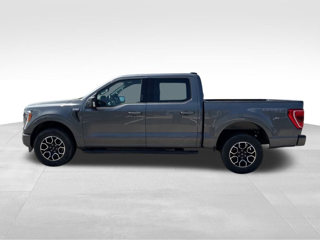 2022 Ford F-150 XLT photo 2