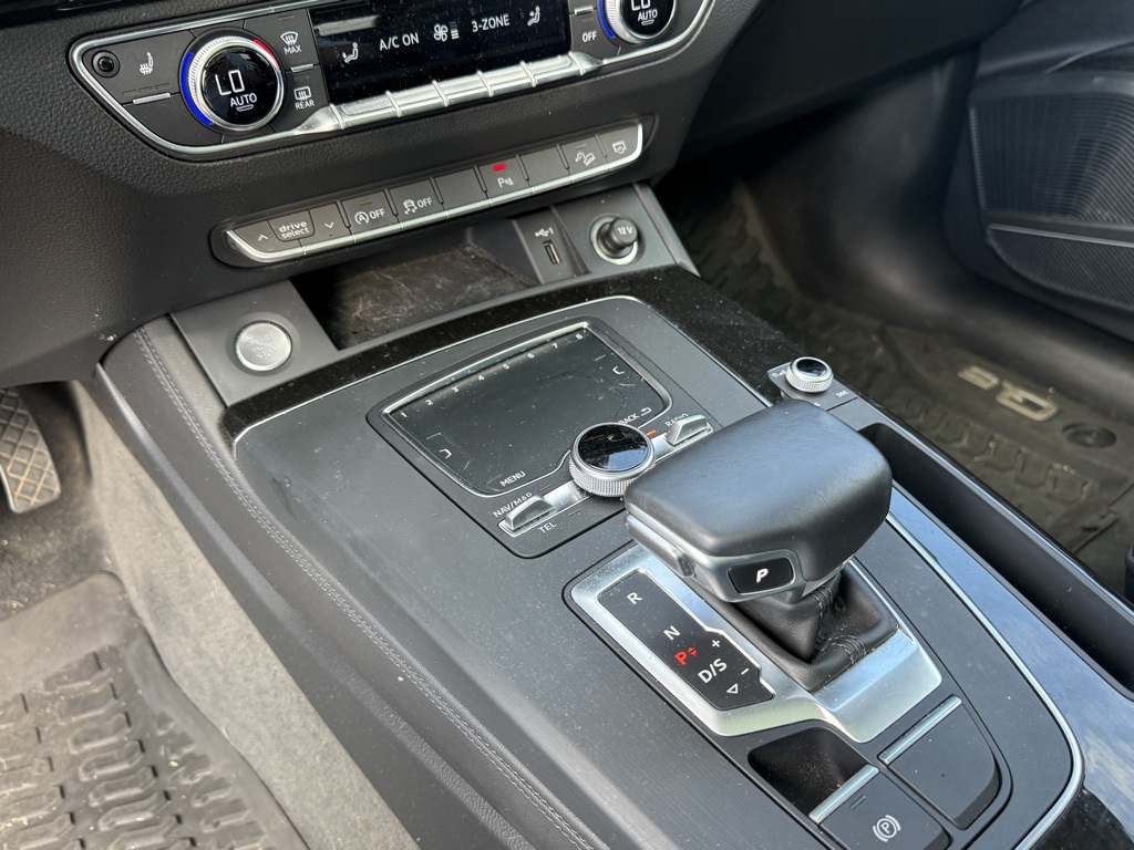 2019 Audi Q5 2.0T Premium Plus photo 16