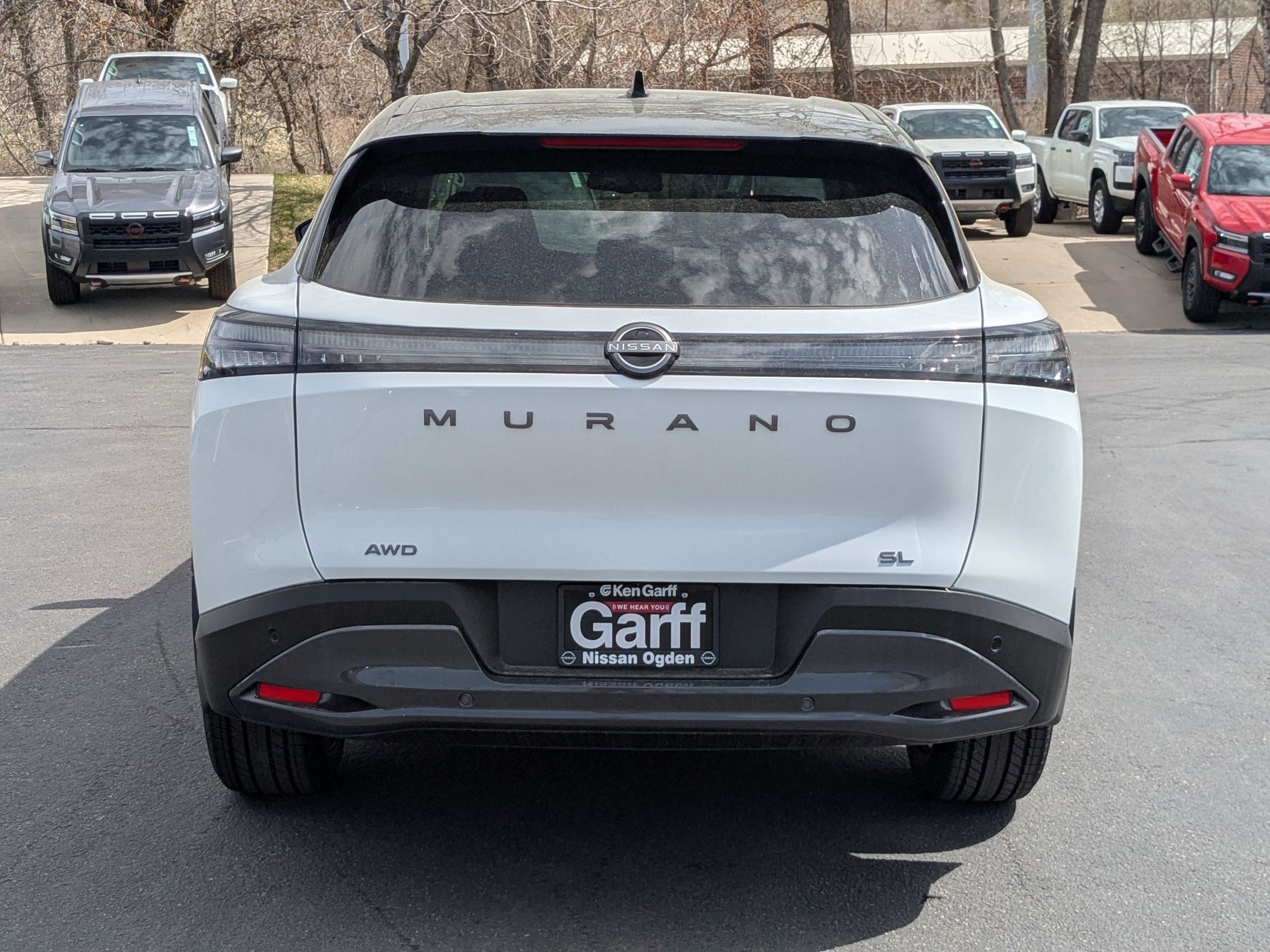 2025 Nissan Murano SL photo 2