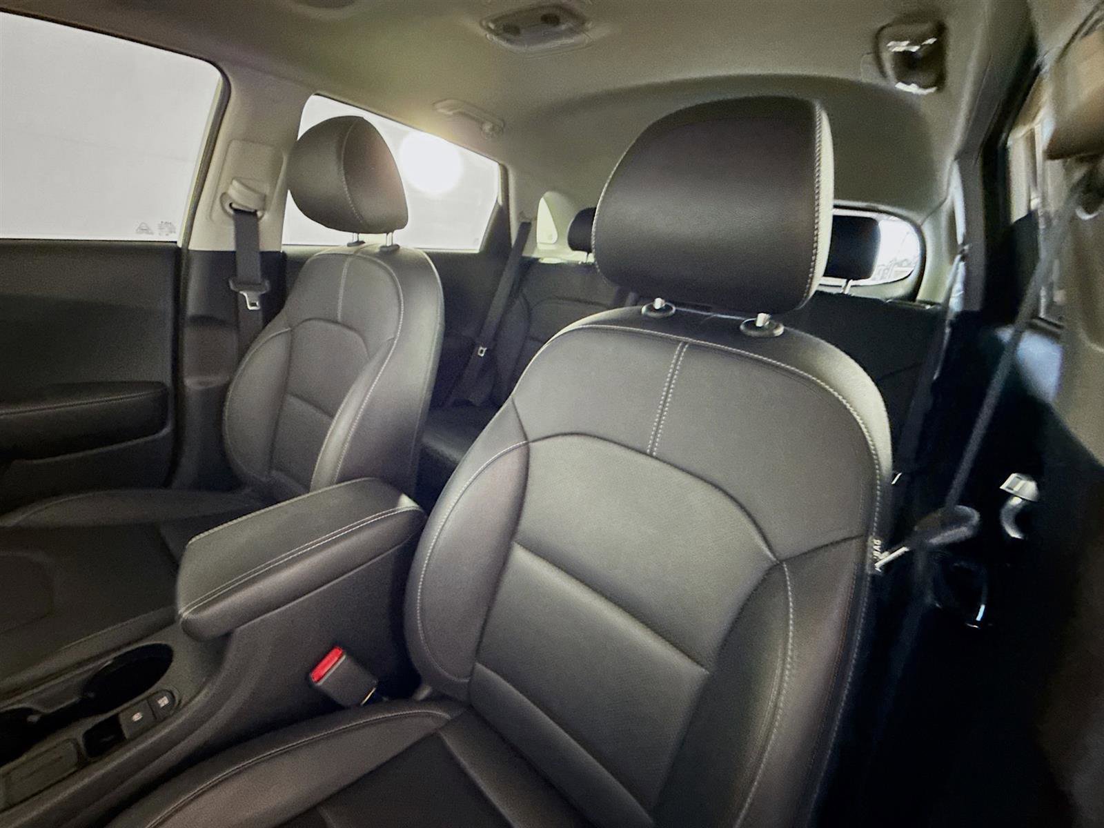 2022 Kia Niro Touring Special Edition photo 10