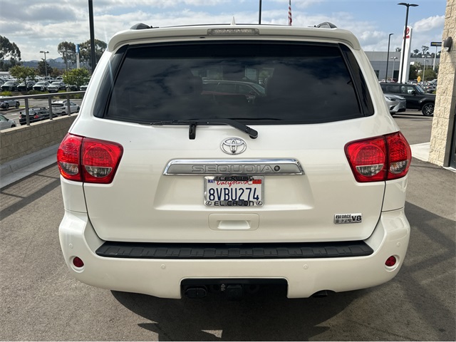 2015 Toyota Sequoia Platinum photo 4