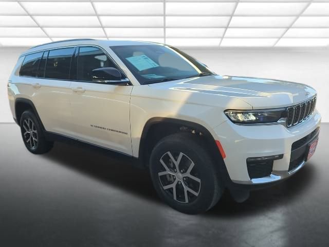 2025 Jeep Grand Cherokee L Limited's photo