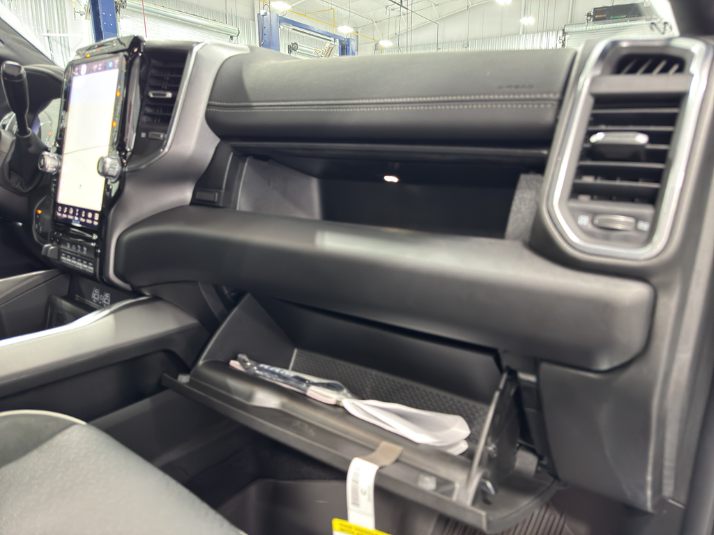2025 Ram 2500 Laramie photo 13