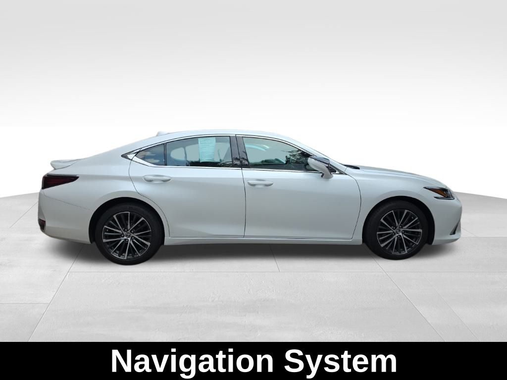 2023 Lexus ES 250 photo 5