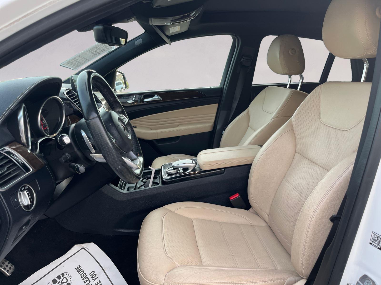 2019 Mercedes Benz GLE AMG 43 4MATIC photo 9