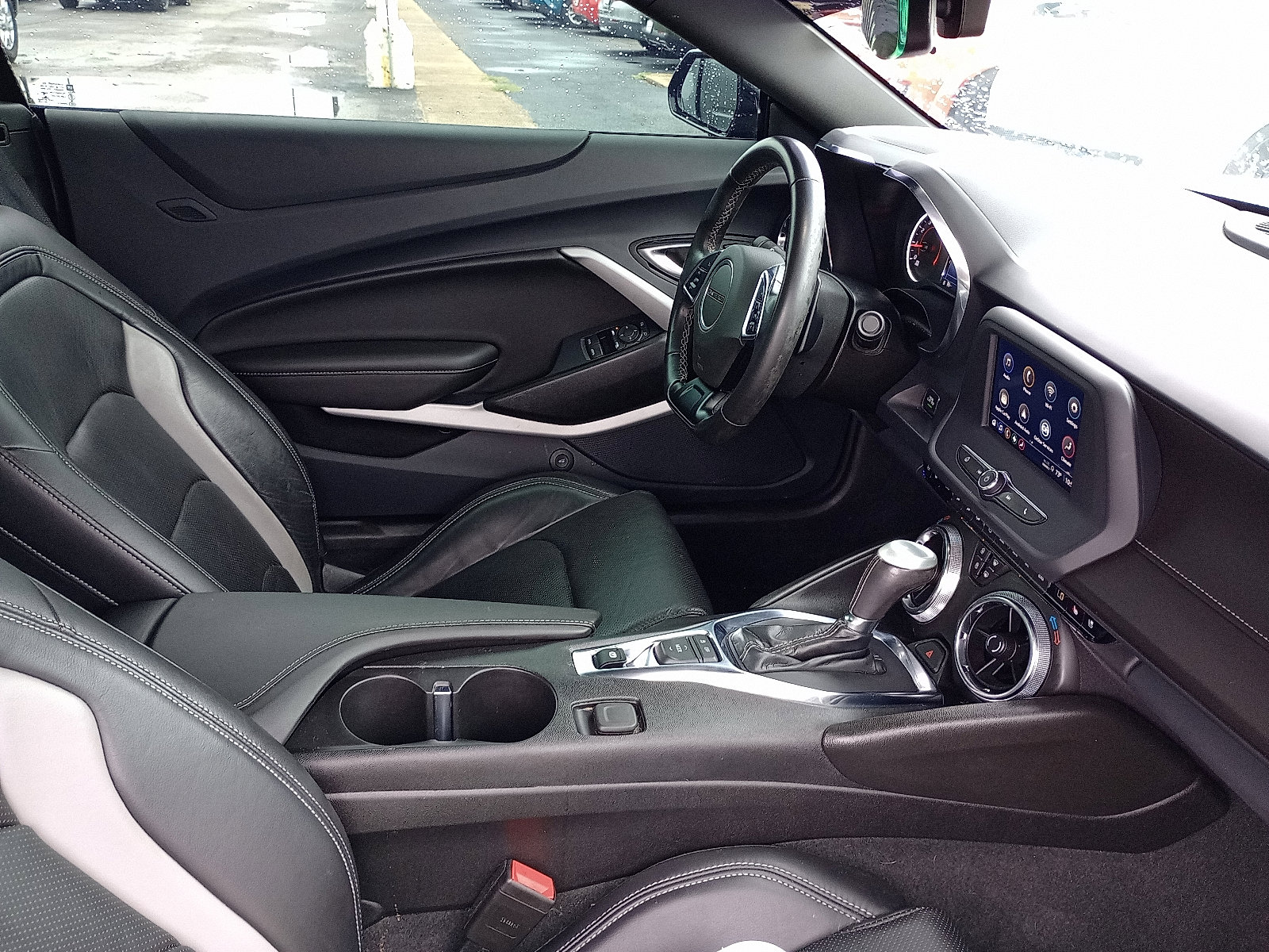 2023 Chevrolet Camaro 2LT photo 7