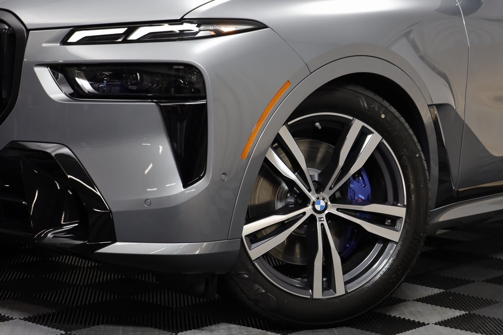 2026 Bmw X7 M60i photo 2