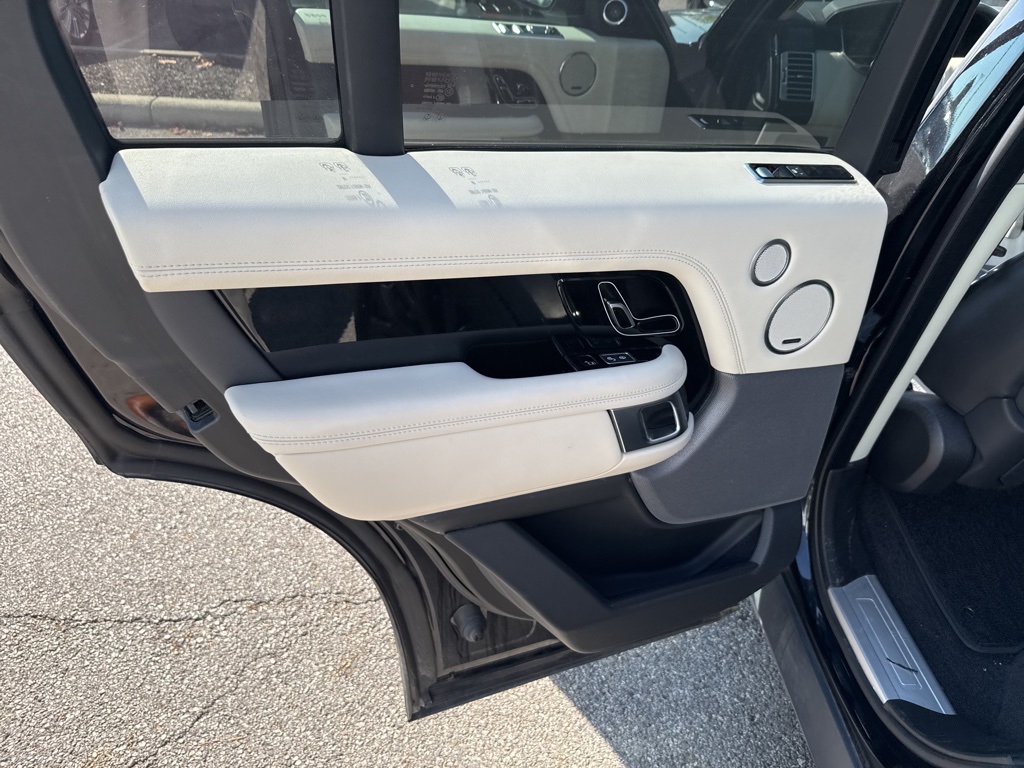 2019 Land Rover Range Rover SuperCharged photo 14