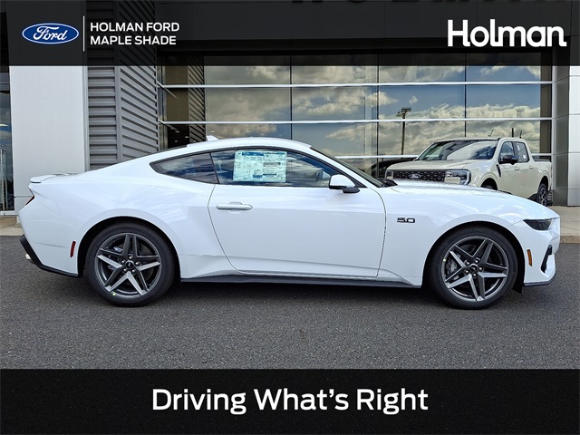 2025 Ford Mustang GT Premium's photo