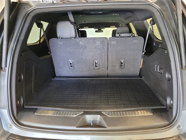 2022 Chevrolet Suburban Z71 photo 9