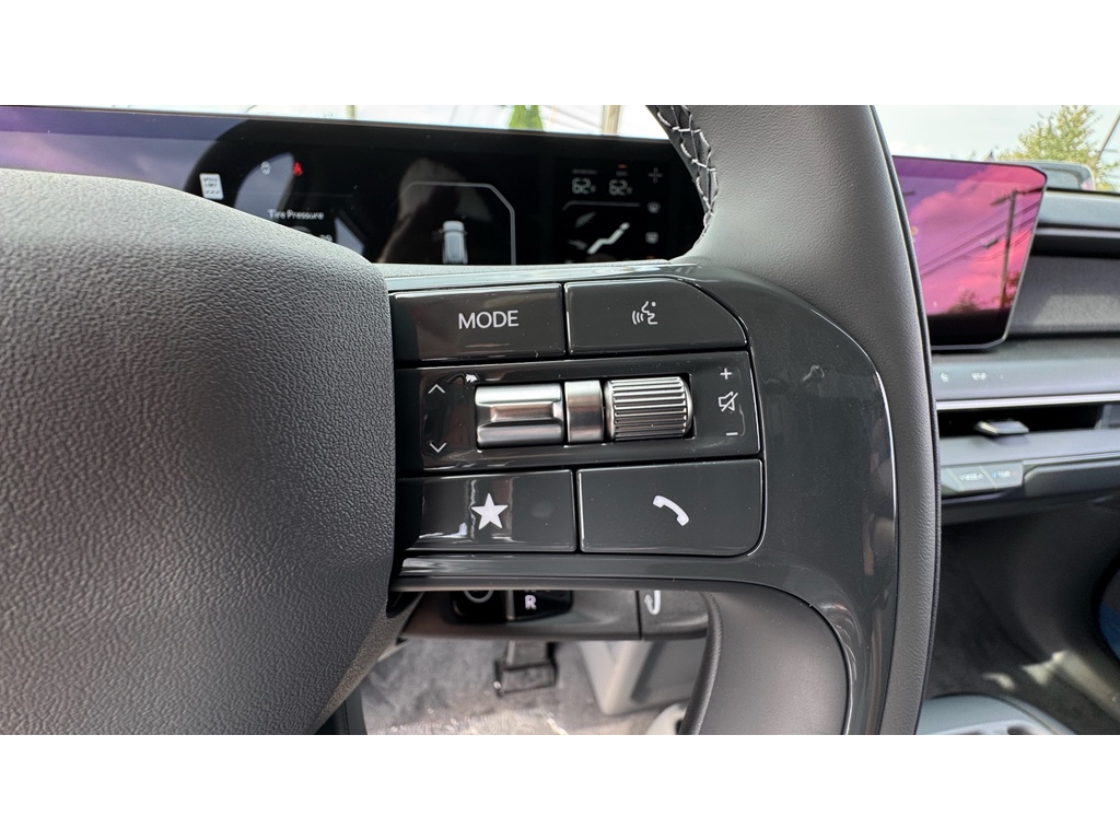 2026 Kia EV9 Wind AWD photo 9