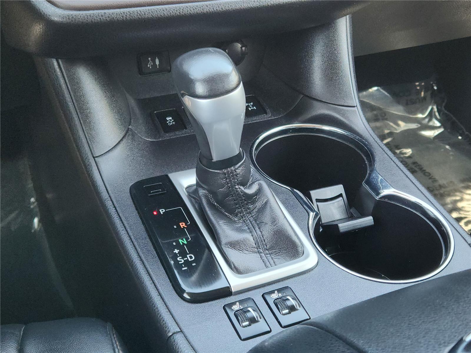 2016 Toyota Highlander Base Hybrid photo 21