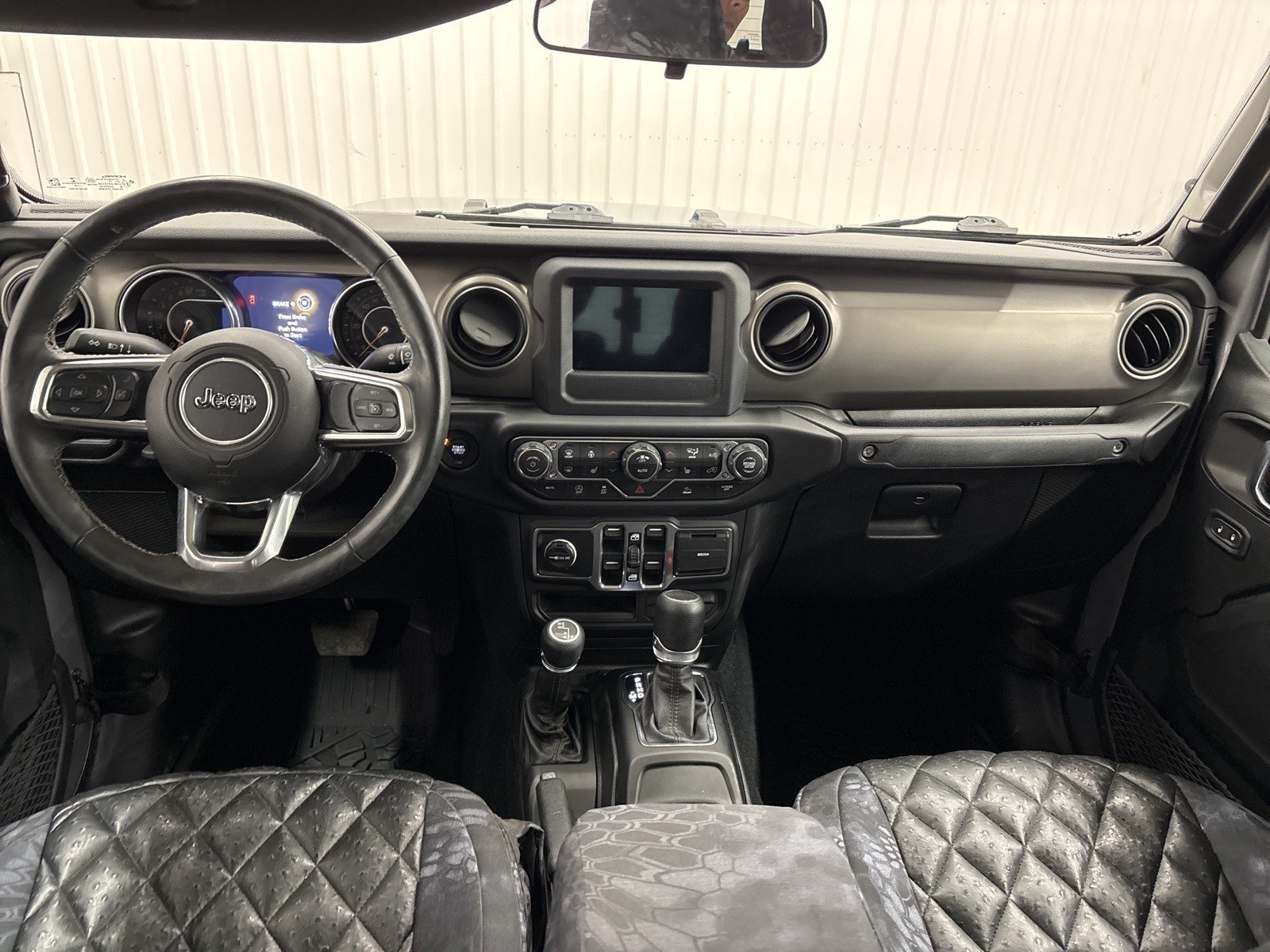 2020 Jeep Gladiator Sport photo 7