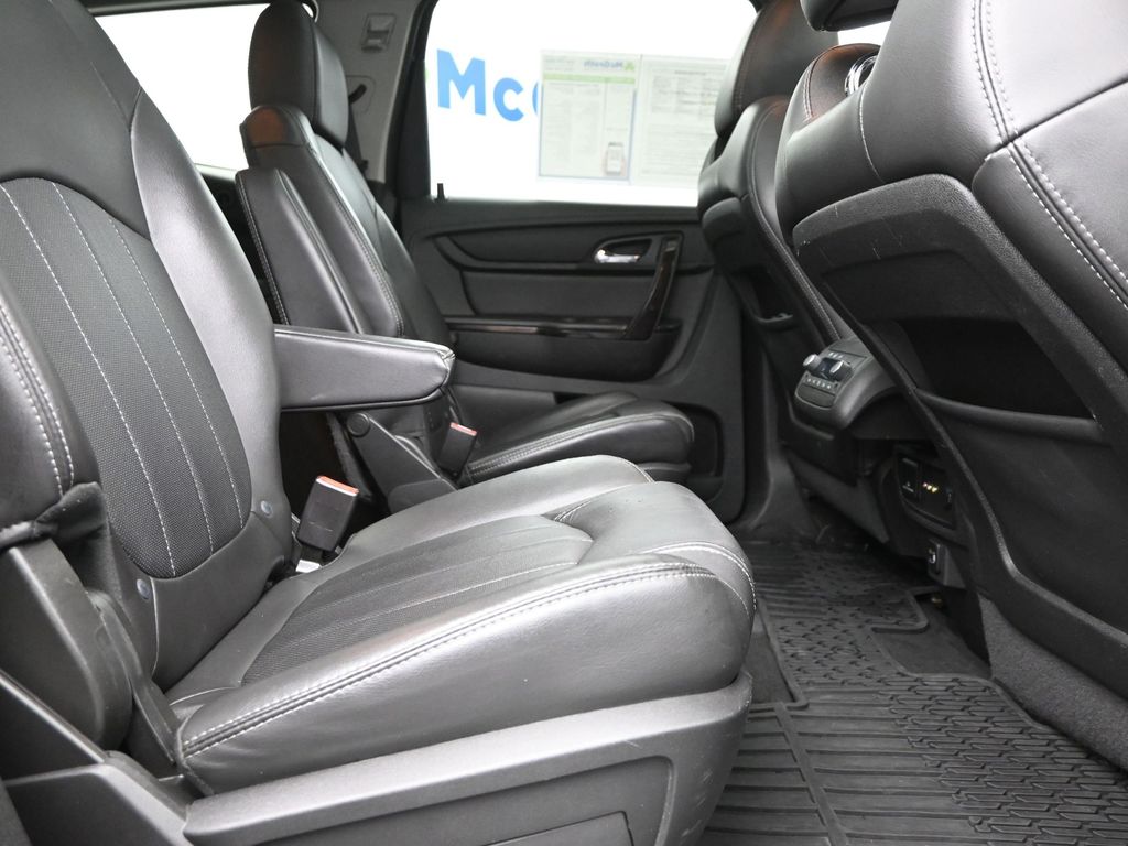 2017 Chevrolet Traverse Premier photo 6